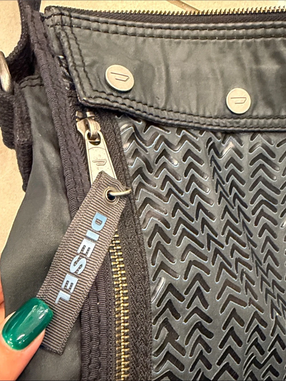 Diesel Black Men's Messenger Crossbody Bag with Chevron Front